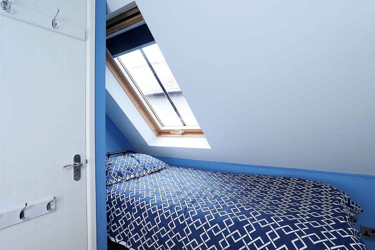 Snobs And Rebels Apartments Shaftesbury Bagian luar foto