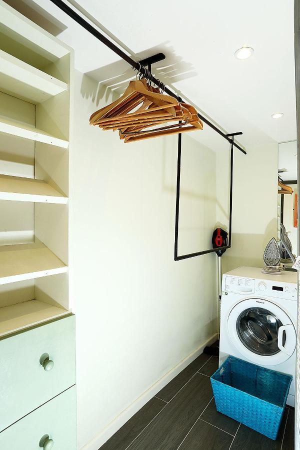 Snobs And Rebels Apartments Shaftesbury Bagian luar foto
