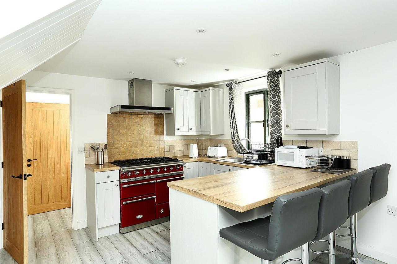 Snobs And Rebels Apartments Shaftesbury Bagian luar foto