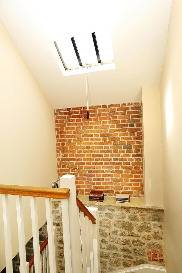 Snobs And Rebels Apartments Shaftesbury Bagian luar foto