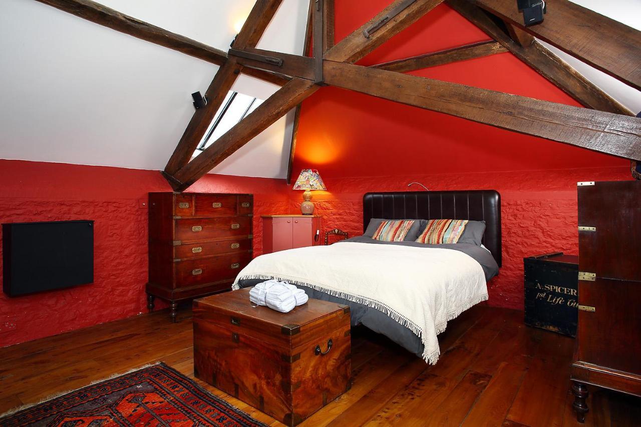 Snobs And Rebels Apartments Shaftesbury Bagian luar foto